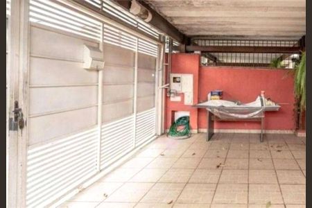 Casa à venda com 130m², 3 quartos e 2 vagas