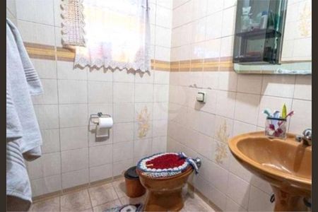 Casa à venda com 130m², 3 quartos e 2 vagas