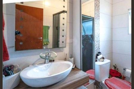 Casa à venda com 130m², 3 quartos e 2 vagas