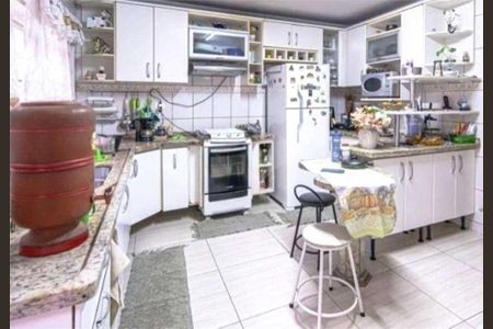 Casa à venda com 130m², 3 quartos e 2 vagas
