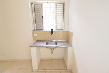 Cozinha de casa para alugar com 1 quarto, 50m² em Jardim Roberto, Osasco