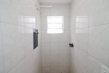 Banheiro de casa para alugar com 1 quarto, 50m² em Jardim Roberto, Osasco