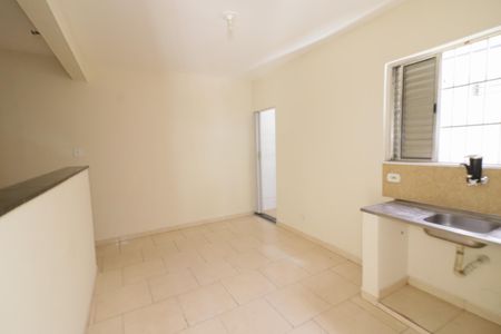 Cozinha de casa para alugar com 1 quarto, 50m² em Jardim Roberto, Osasco