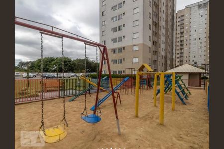 Apartamento à venda com 48m², 2 quartos e 1 vaga Apartamento à venda com 48m², 2 quartos e 1 vagaÁrea comum - Playground