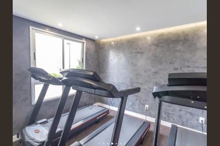 Apartamento à venda com 48m², 2 quartos e 1 vaga Apartamento à venda com 48m², 2 quartos e 1 vagaÁrea comum - Academia
