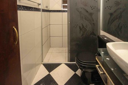 Casa à venda com 105m², 5 quartos e 1 vaga Casa à venda com 105m², 5 quartos e 1 vagaBanheiro Casa 03