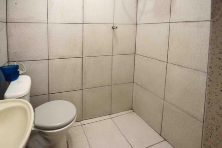 Casa à venda com 105m², 5 quartos e 1 vaga Casa à venda com 105m², 5 quartos e 1 vagaBanheiro Casa 02