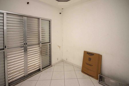 Casa à venda com 105m², 5 quartos e 1 vaga Casa à venda com 105m², 5 quartos e 1 vagaSala casa 03