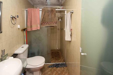 Casa à venda com 105m², 5 quartos e 1 vaga Casa à venda com 105m², 5 quartos e 1 vagaBanheiro
