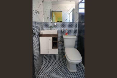 Casa à venda com 105m², 5 quartos e 1 vaga Casa à venda com 105m², 5 quartos e 1 vagaBanheiro da Suite 03