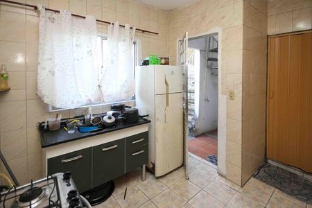 Casa à venda com 105m², 5 quartos e 1 vaga Casa à venda com 105m², 5 quartos e 1 vagaCozinha Casa 02