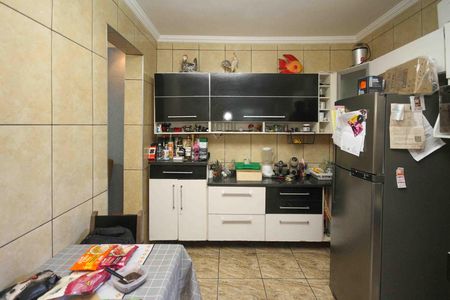 Casa à venda com 105m², 5 quartos e 1 vaga Casa à venda com 105m², 5 quartos e 1 vagaCozinha