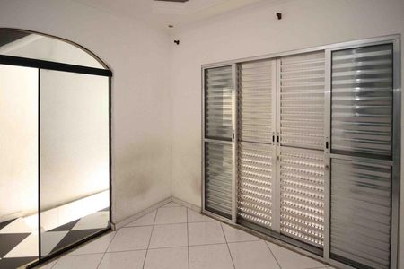 Casa à venda com 105m², 5 quartos e 1 vaga Casa à venda com 105m², 5 quartos e 1 vagaSala casa 03