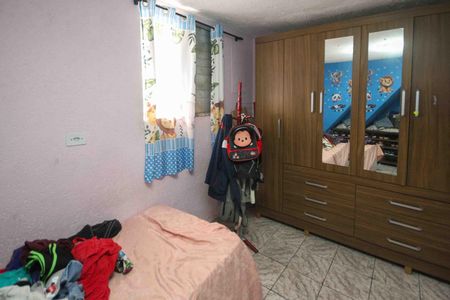 Casa à venda com 105m², 5 quartos e 1 vaga Casa à venda com 105m², 5 quartos e 1 vagaQuarto