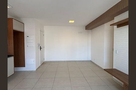Sala de apartamento para alugar com 2 quartos, 75m² em Mirandópolis, São Paulo