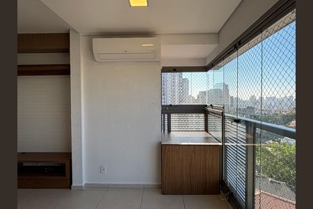 Sacada de apartamento para alugar com 2 quartos, 75m² em Mirandópolis, São Paulo