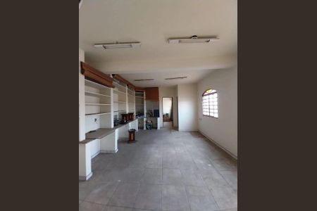 Sala de casa para alugar com 4 quartos, 314m² em Tirol, Contagem