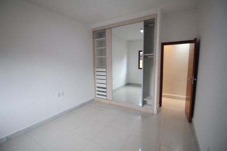 Casa à venda com 314m², 4 quartos e 4 vagasQuarto 1