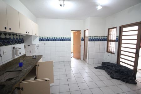 Casa à venda com 314m², 4 quartos e 4 vagasEdícula 