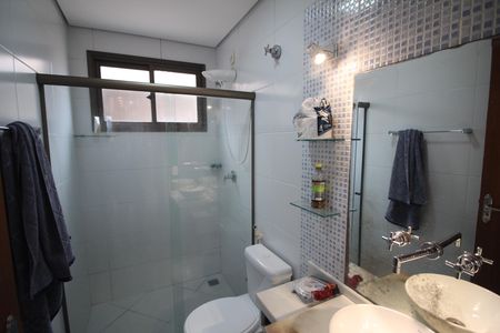 Casa à venda com 314m², 4 quartos e 4 vagasBanheiro social