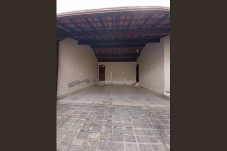 Casa para alugar com 314m², 4 quartos e 4 vagas
