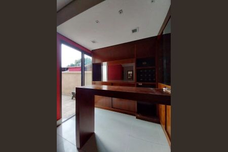 Casa para alugar com 314m², 4 quartos e 4 vagas