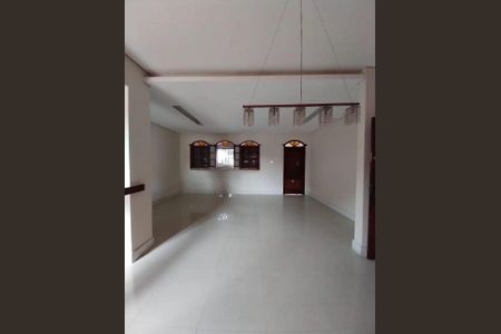Sala de casa para alugar com 4 quartos, 314m² em Tirol, Contagem