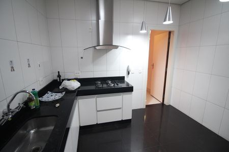 Casa à venda com 314m², 4 quartos e 4 vagasCozinha