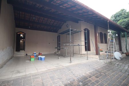 Casa à venda com 314m², 4 quartos e 4 vagasQuintal