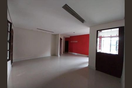 Casa para alugar com 314m², 4 quartos e 4 vagas