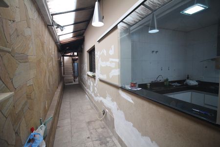 Casa à venda com 314m², 4 quartos e 4 vagasQuintal