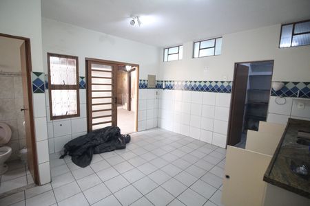 Casa à venda com 314m², 4 quartos e 4 vagasEdícula 