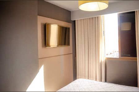 Apartamento para alugar com 165m², 3 quartos e sem vaga