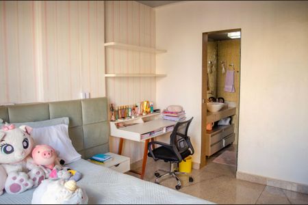 Apartamento para alugar com 165m², 3 quartos e sem vaga