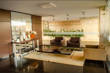 Apartamento para alugar com 165m², 3 quartos e sem vaga
