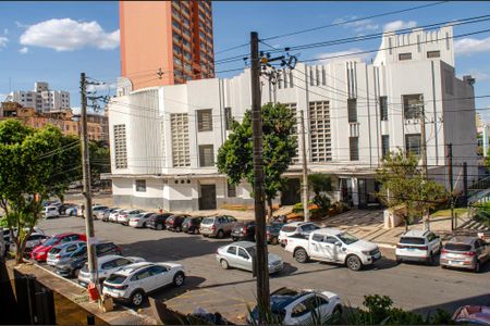 Apartamento para alugar com 165m², 3 quartos e sem vaga