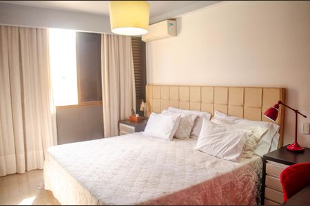 Apartamento para alugar com 165m², 3 quartos e sem vaga