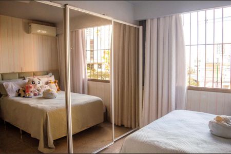Apartamento para alugar com 165m², 3 quartos e sem vaga