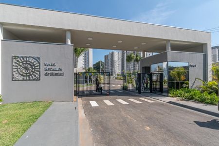 Apartamento à venda com 51m², 2 quartos e 1 vaga Apartamento à venda com 51m², 2 quartos e 1 vagaFachada e Portaria