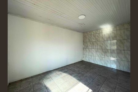 Casa para alugar com 90m², 1 quarto e sem vaga