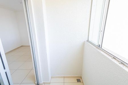 Apartamento para alugar com 70m², 2 quartos e 1 vaga Apartamento para alugar com 70m², 2 quartos e 1 vagaVaranda