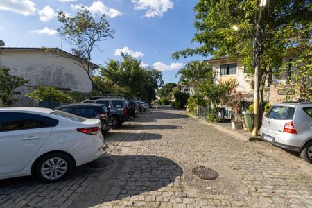 Casa de condomínio para alugar com 50m², 2 quartos e 1 vaga Casa de condomínio para alugar com 50m², 2 quartos e 1 vagaGaragem