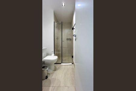Banheiro de kitnet/studio à venda com 1 quarto, 20m² em Santo Amaro, São Paulo