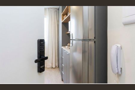 Cozinha de kitnet/studio à venda com 1 quarto, 20m² em Santo Amaro, São Paulo