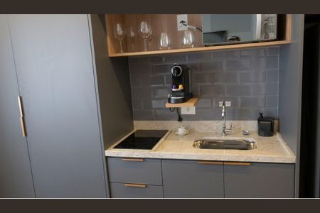 Cozinha de kitnet/studio à venda com 1 quarto, 20m² em Santo Amaro, São Paulo