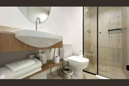 Banheiro de kitnet/studio à venda com 1 quarto, 20m² em Santo Amaro, São Paulo