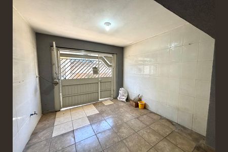 Garagem  de casa à venda com 2 quartos, 90m² em Jardim Ponte Rasa, São Paulo