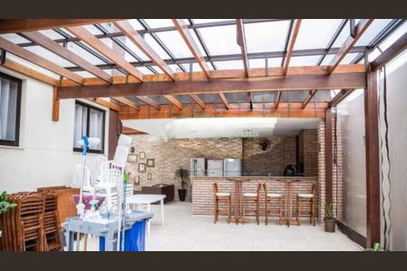 Apartamento à venda com 74m², 2 quartos e 1 vaga