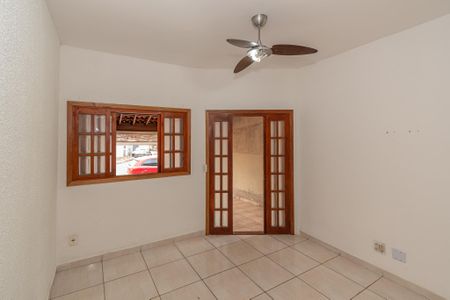 Casa à venda com 70m², 2 quartos e 1 vaga Casa à venda com 70m², 2 quartos e 1 vagaSala de Estar/Jantar