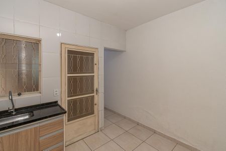 Casa à venda com 70m², 2 quartos e 1 vaga Casa à venda com 70m², 2 quartos e 1 vagaCozinha